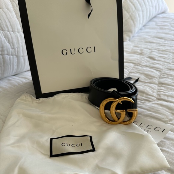 Gucci Black Belt with Gold GG Emblem - Picture 6 of 8